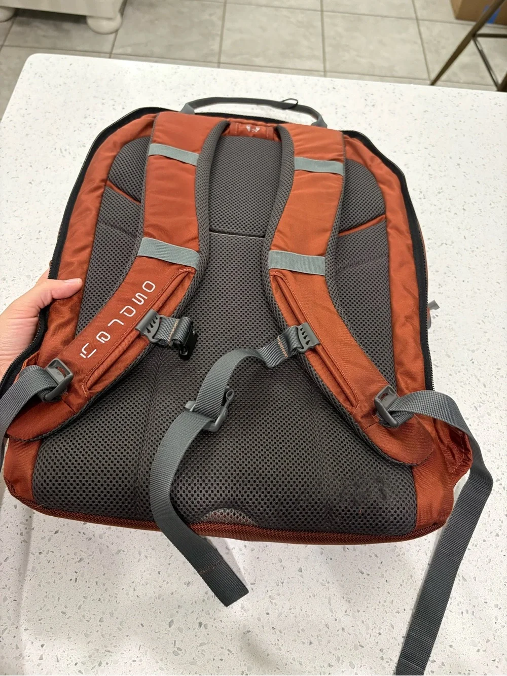 OSPREY Meridian Men's Backpack in Rust Brown